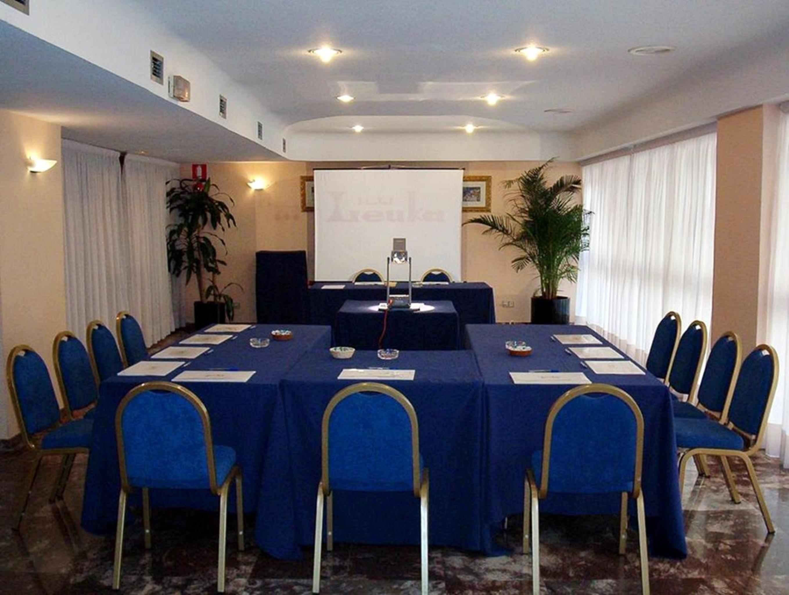 Hotel Leuka Alicante Facilități foto